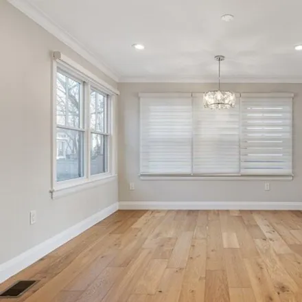 Image 7 - 23 Winslow Road, Brookline, MA 02446, USA - Townhouse for sale