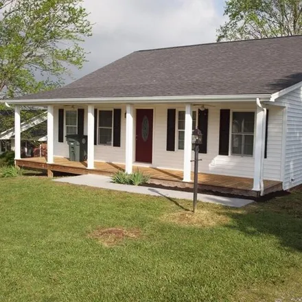 Buy this 3 bed house on 1143 Panorama Drive Southwest in Abingdon, VA 24210