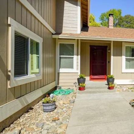 Buy this 3 bed house on 133 Monte Verde Drive in Vacaville, CA 95688