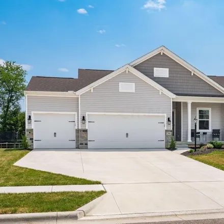 Buy this 3 bed house on Riverside Drive in Commercial Point, Pickaway County
