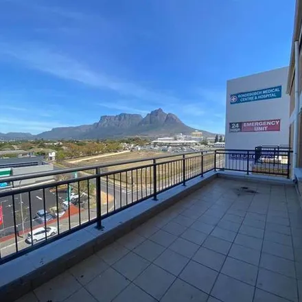 Image 3 - Tullyallen Road, Rondebosch, Cape Town, 7700, South Africa - Apartment for rent