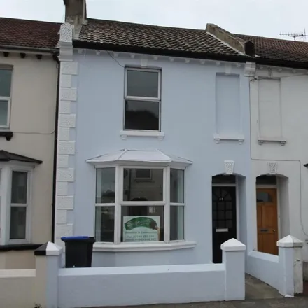 Rent this 2 bed townhouse on Tarring Road in Worthing, BN11 4HB