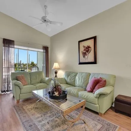 Buy this 3 bed condo on 4130 Bellasol Circle in Fort Myers, FL 33916