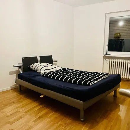 Rent this 3 bed apartment on Reichklarastraße 2 in 55116 Mainz, Germany