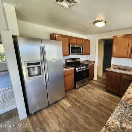Image 3 - West Vereda Amarillo, Pima County, AZ 85746, USA - House for rent