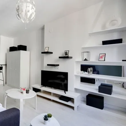 Image 5 - 4 Rue Saint-Merri, 75004 Paris, France - Apartment for rent