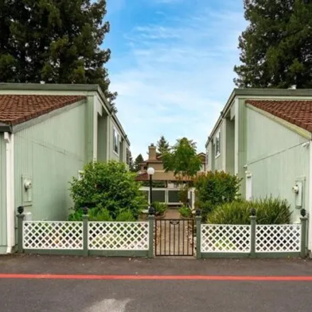 Buy this 2 bed condo on 4981 Country Club Drive in Rohnert Park, CA 94928