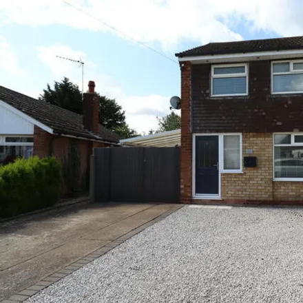 Buy this 3 bed duplex on Willow Road in North Hykeham, LN6 8DS