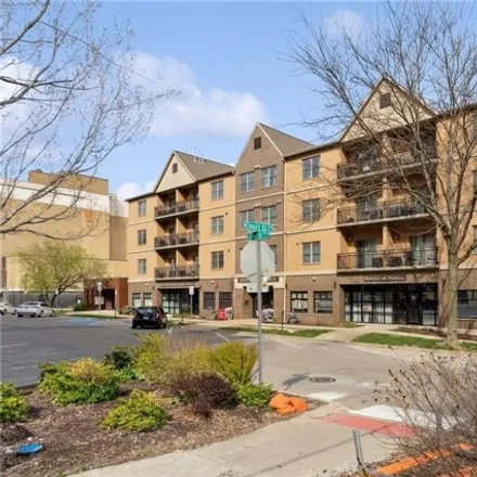 Buy this 2 bed condo on 319 East Court Street in Iowa City, IA 52240