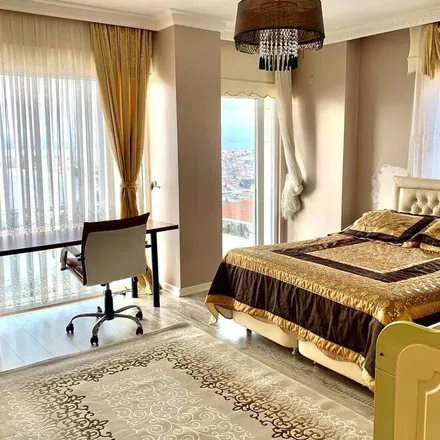 Rent this 8 bed house on 34500 Büyükçekmece