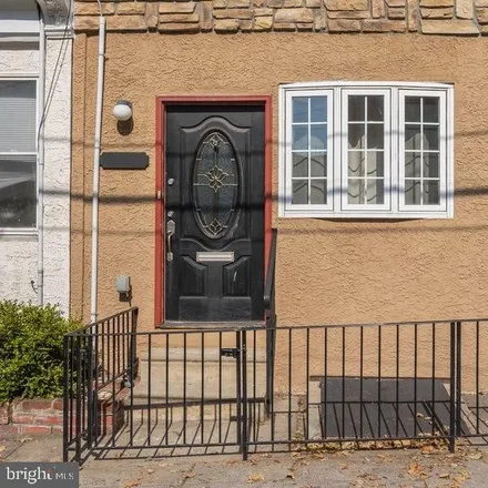 Rent this 2 bed townhouse on Louis Bergdoll House in 929 North 29th Street, Philadelphia