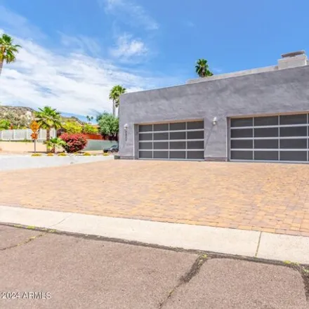 Image 3 - 2227 East Orangewood Avenue, Phoenix, AZ 85020, USA - House for sale