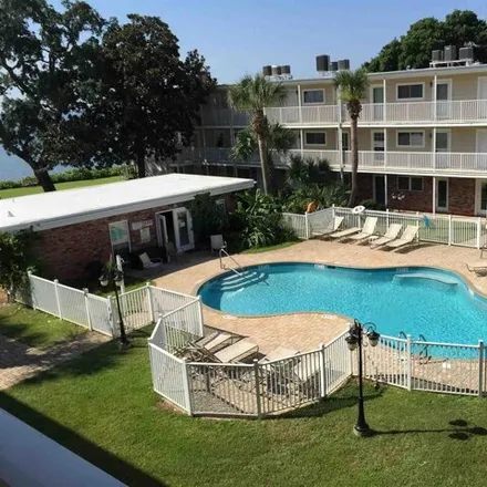 Rent this 2 bed condo on Calvert's in the Heights in 670 Scenic Highway, East Pensacola Heights