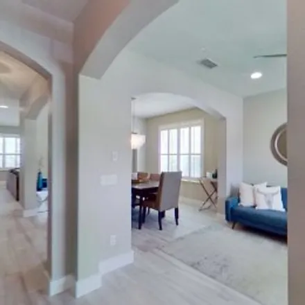 Buy this 6 bed apartment on 539 Bay Bend Lane in Waterford Lakes East, Orlando