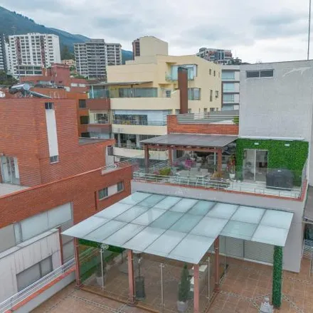 Buy this 3 bed apartment on Hidalgo de Pinto N40-138 in 170104, Quito