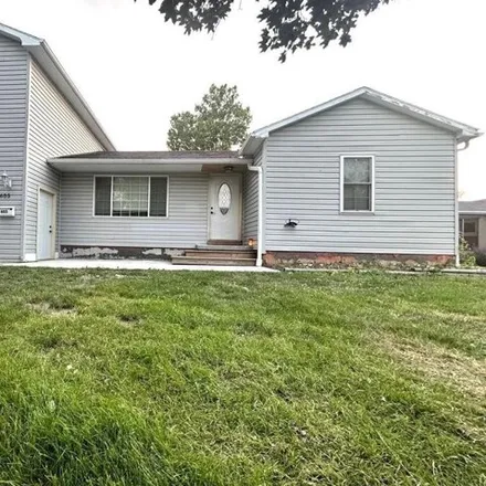 Buy this 4 bed house on 339 Duffield Street in Bloomfield, IA 52537
