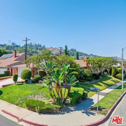 Buy this 3 bed house on 3803 South Cochran Avenue in Los Angeles, CA 90008