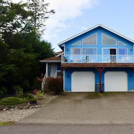 Buy this 3 bed house on 631 Chinook Avenue Southeast in Ocean Shores, Grays Harbor County