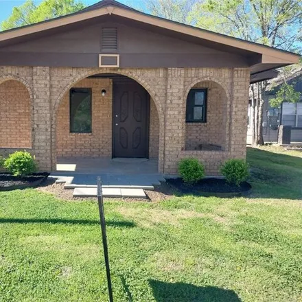 Buy this 3 bed house on 387 West Rollins Street in Catoosa, Rogers County