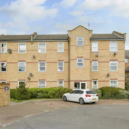 Rent this 1 bed apartment on 12-18 Thames Circle in Millwall, London