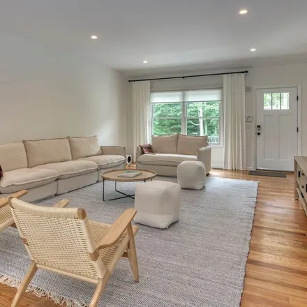 Rent this 4 bed house on East Hampton in Railroad Avenue, Village of East Hampton