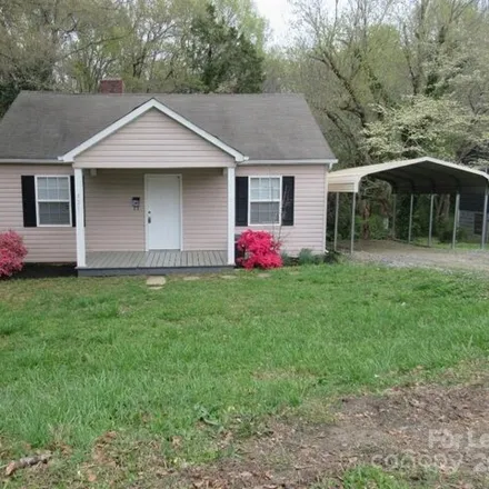 Rent this 2 bed house on 493 Jennings Street in Lincolnton, NC 28092