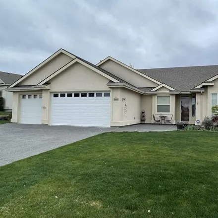 Buy this 3 bed house on 2927 Sedona Circle in Richland, WA 99354