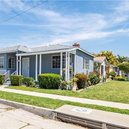 Buy this 3 bed house on 10698 Hildreth Avenue in South Gate, CA 90280