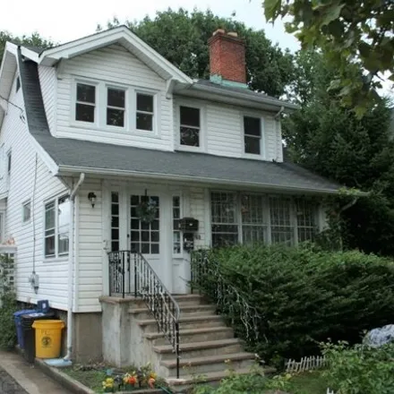 Rent this 2 bed house on 139 Degraw Avenue in Teaneck Township, NJ 07666
