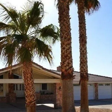 Buy this 3 bed house on 19749 Sunset Lane in Apple Valley, CA 92308