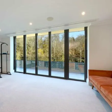 Image 9 - Jubilee Mill, Mill Lane, Taplow, SL6 0BN, United Kingdom - Apartment for sale