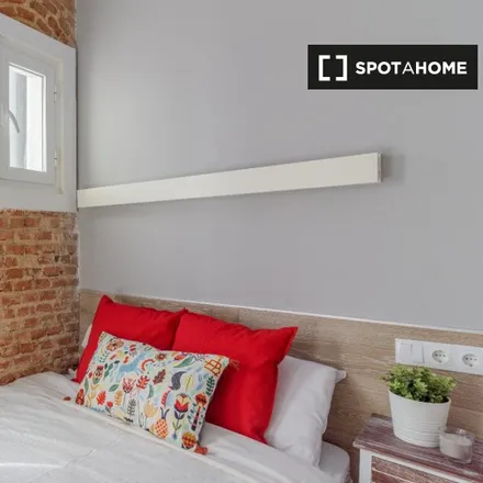 Rent this 6 bed room on Madrid in Agustín Lara, Plaza de Arturo Barea