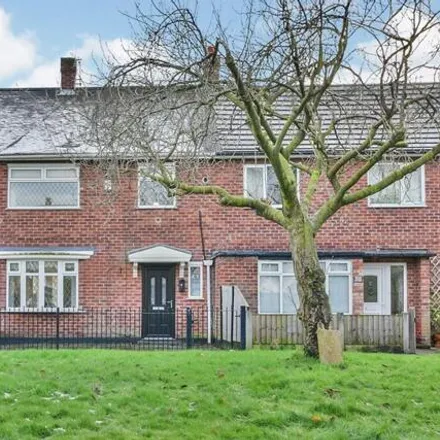 Rent this 3 bed townhouse on Moor Lane in Manchester, M23 0LQ