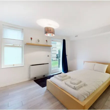 Rent this 1 bed apartment on London in E9 5LP, United Kingdom