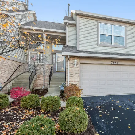 Buy this 2 bed townhouse on 7952 Hedgewood Drive in Darien, IL 60561
