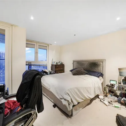 Image 5 - 78 Fords Park Road, Custom House, London, E16 1PS, United Kingdom - Apartment for rent
