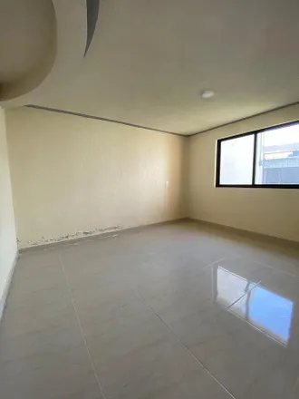 Buy this studio house on Pemex 05447 in Calzada Pemex Del Pacífico, 50265 Cacalomacan