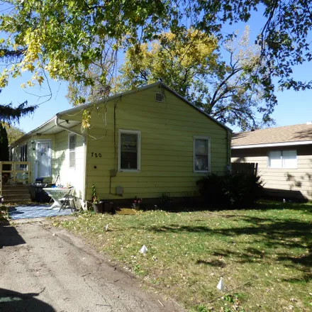 Buy this 2 bed house on 720 Riverside Drive in South Elgin, IL 60177