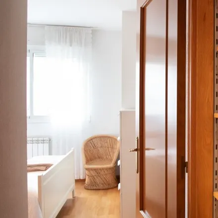 Image 9 - Calle de Lyon, 28030 Madrid, Spain - Apartment for rent