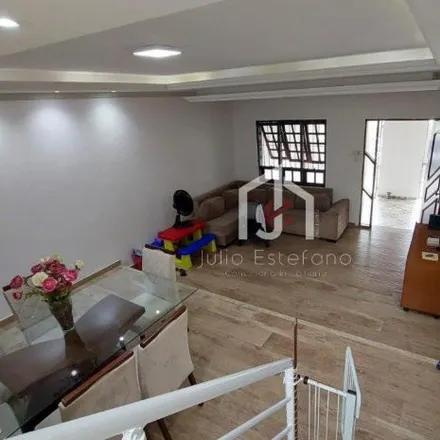 Buy this 4 bed house on Rua dos Expedicionários in Centro, Pindamonhangaba - SP