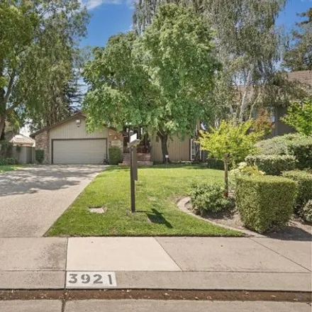Image 2 - 3921 Fort Donelson Drive, Stockton, CA 95219, USA - House for sale