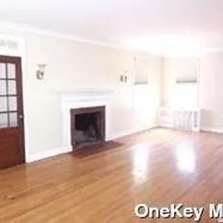 Rent this 6 bed apartment on 45 Tennyson Avenue in Village of Westbury, North Hempstead