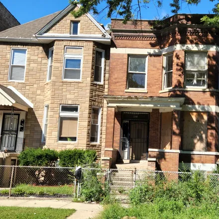 Buy this 4 bed duplex on 6718 South Evans Avenue in Chicago, IL 60637