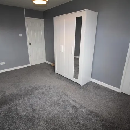 Image 7 - Foxley Close, Warminster, BA12 8PX, United Kingdom - Townhouse for rent