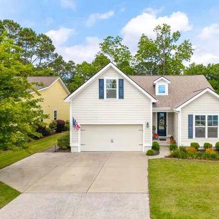 Buy this 4 bed house on 1404 Longspur Dr in Mount Pleasant, South Carolina