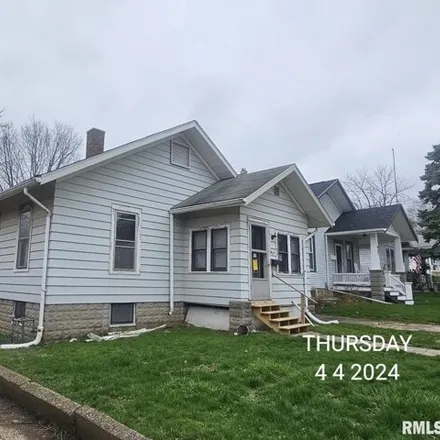 Buy this 1 bed house on 559 4th Street in Lincoln, IL 62656