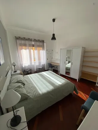 Rent this 5 bed room on Ufficio Postale Roma 3 in Clivo di Monte del Gallo, 00165 Rome RM