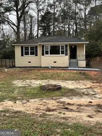 Buy this 3 bed house on 301 North Pleasant Hill Road in Warner Robins, GA 31093
