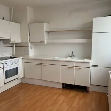 Rent this 3 bed apartment on Valderenstraat 73 in 6163 GC Geleen, Netherlands