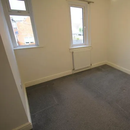 Image 4 - Southville Road, Uphill, BS23 4LX, United Kingdom - Apartment for rent